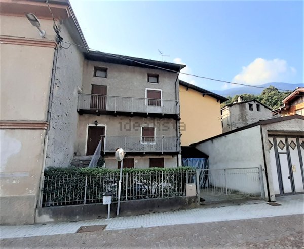 casa indipendente in vendita a Caiolo
