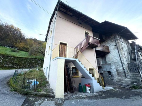 casa indipendente in vendita a Caiolo
