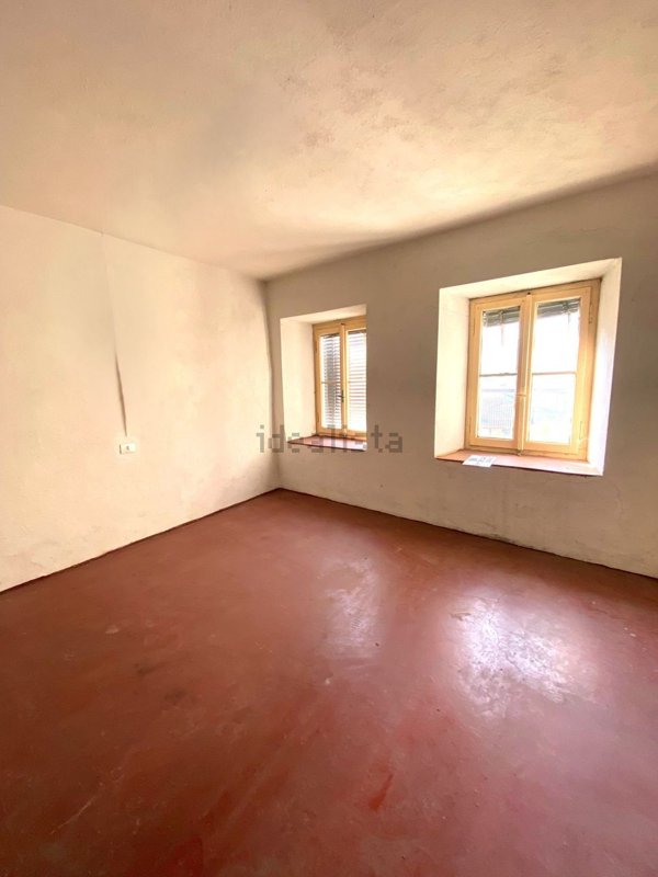 quadrivano in vendita a Caiolo