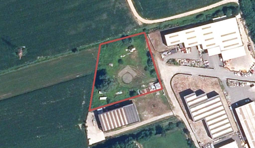 terreno edificabile in vendita a Caiolo