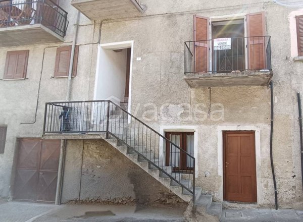 casa indipendente in vendita a Caiolo