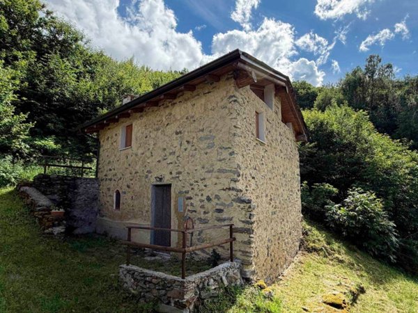 casa indipendente in vendita a Caiolo
