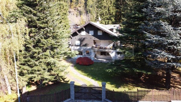 casa indipendente in vendita a Campodolcino in zona Acero