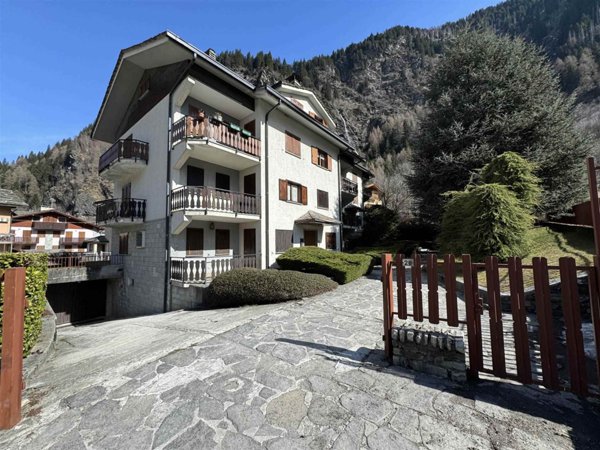 appartamento in vendita a Campodolcino