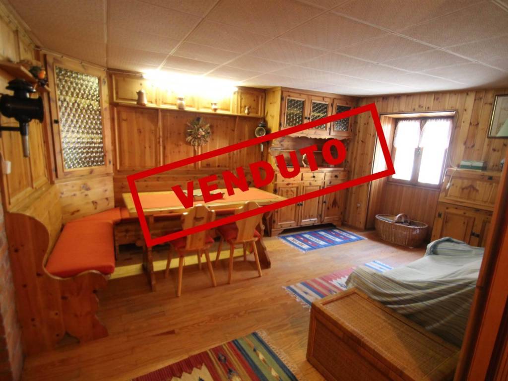 appartamento in vendita a Campodolcino in zona Pietra