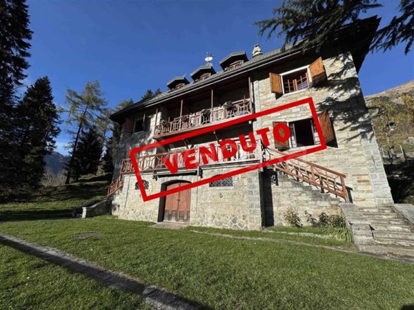 appartamento in vendita a Campodolcino in zona Fraciscio