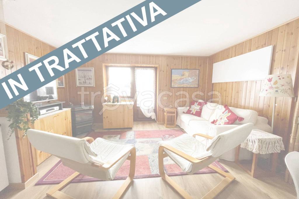appartamento in vendita a Campodolcino in zona Prestone