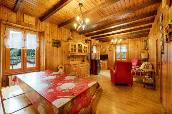 appartamento in vendita a Campodolcino in zona Acero