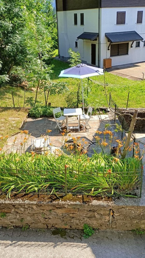 casa semindipendente in vendita a Campodolcino in zona Motta