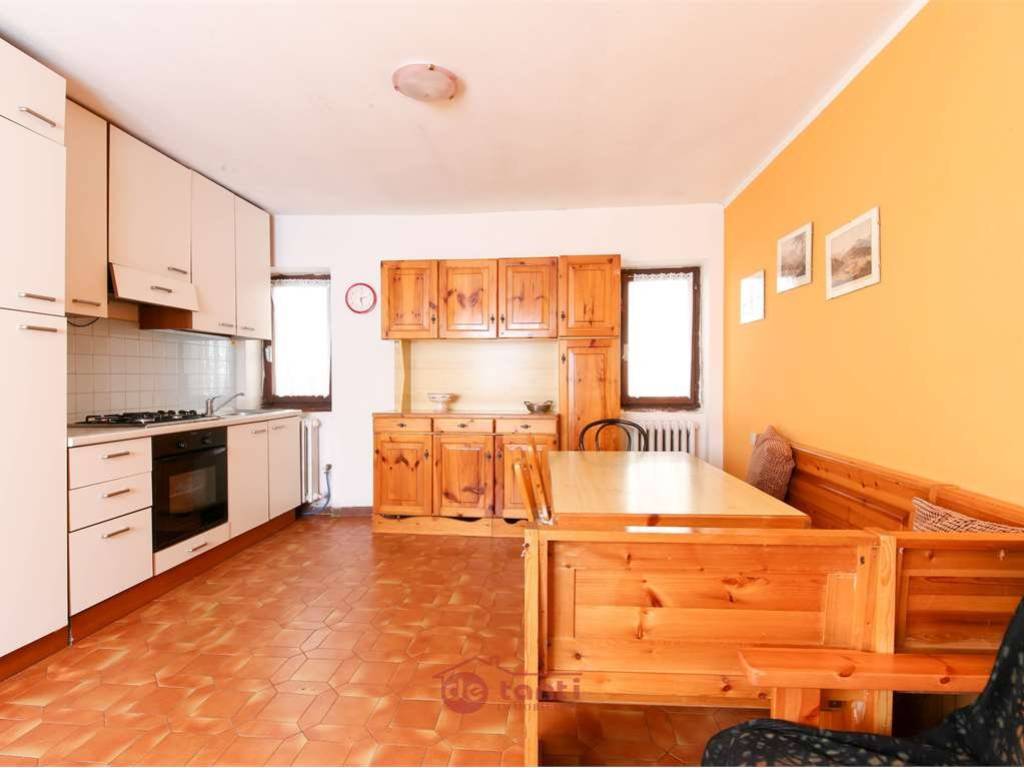 appartamento in vendita a Campodolcino in zona Pietra