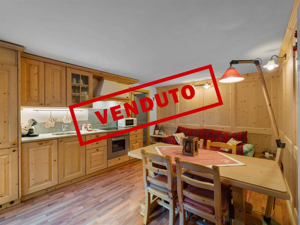 appartamento in vendita a Campodolcino in zona Corti