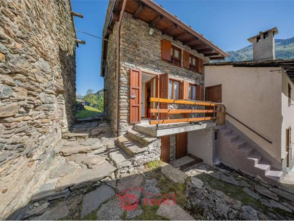 appartamento in vendita a Campodolcino in zona Gualdera