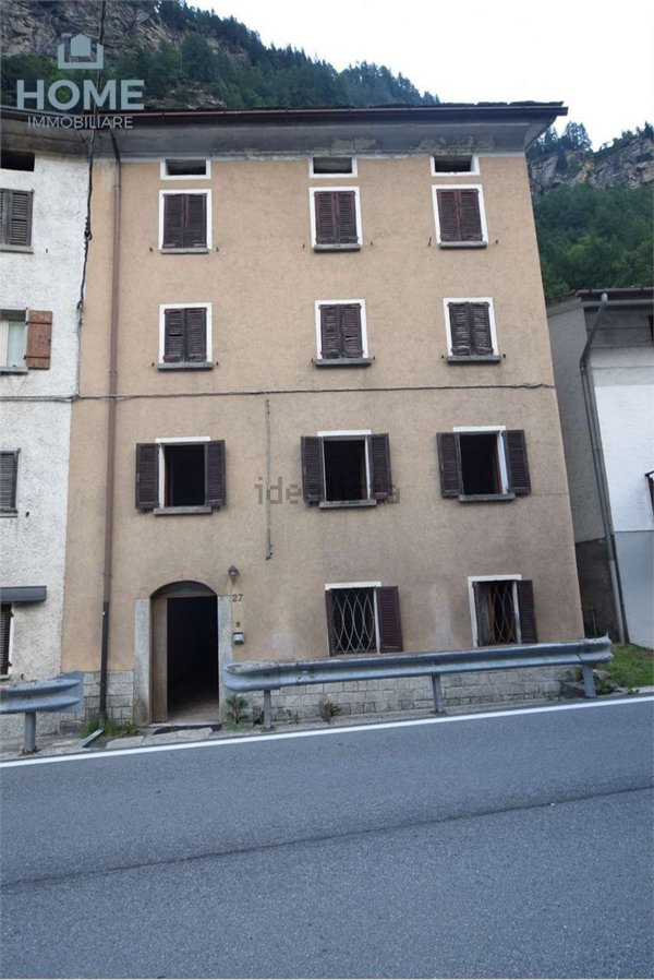 casa indipendente in vendita a Campodolcino in zona Pietra