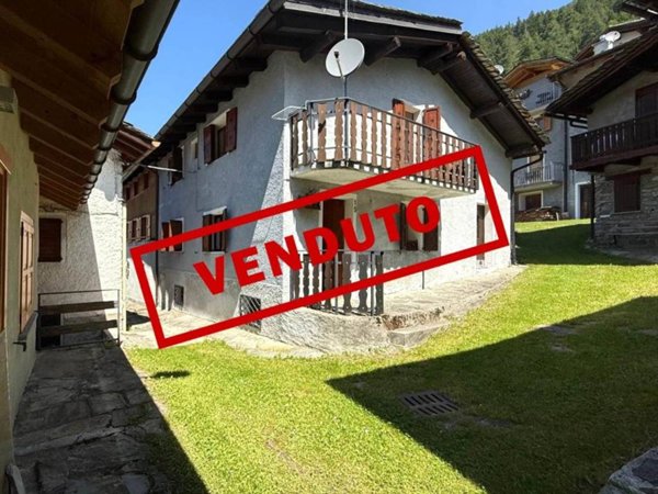 appartamento in vendita a Campodolcino in zona Fraciscio