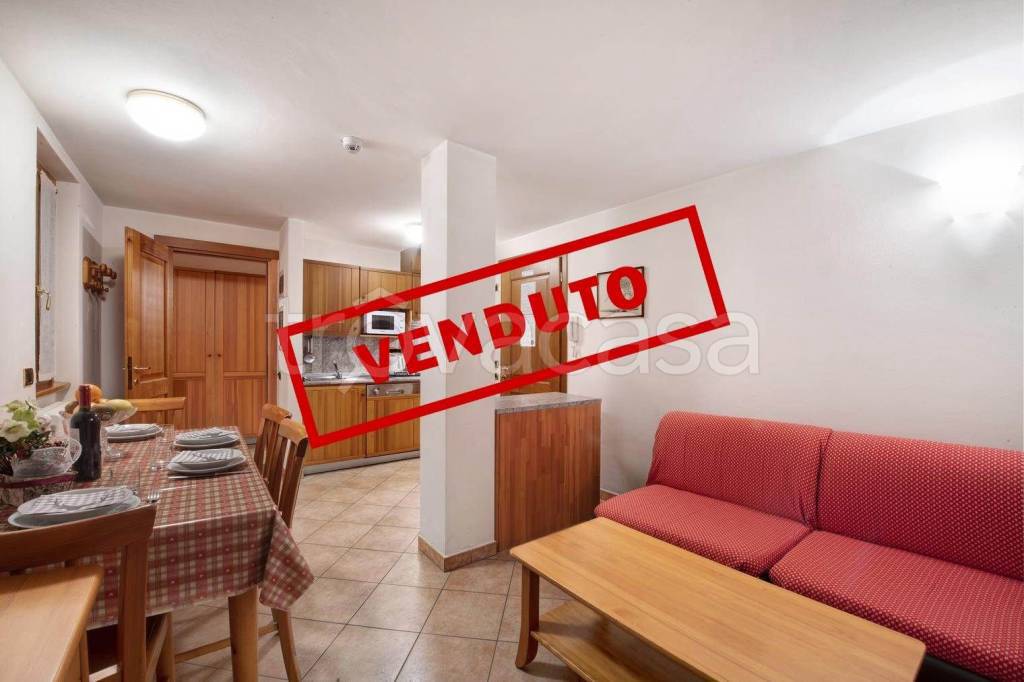 appartamento in vendita a Campodolcino in zona Corti