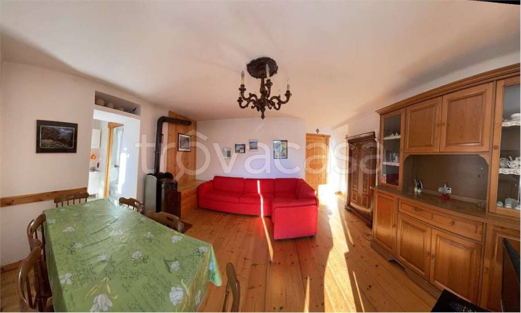 appartamento in vendita a Campodolcino in zona Fraciscio