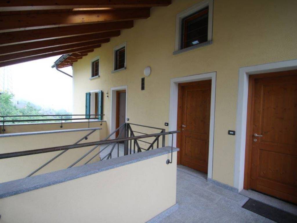 appartamento in vendita a Campodolcino in zona Prestone