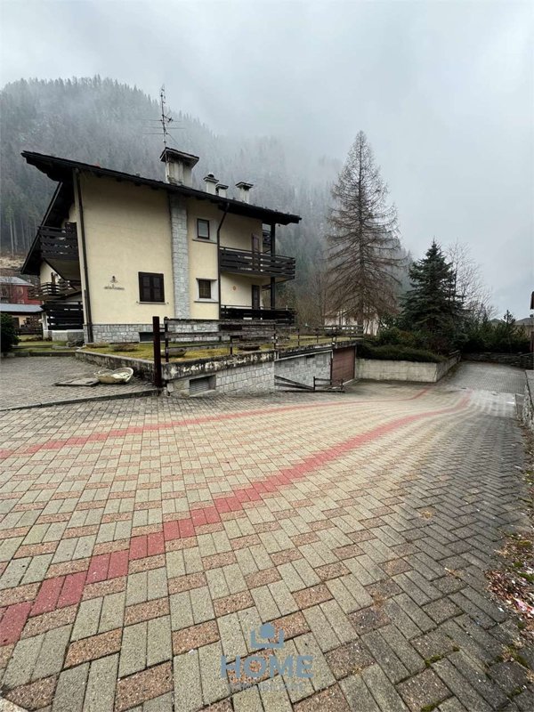 locale di sgombero in vendita a Campodolcino