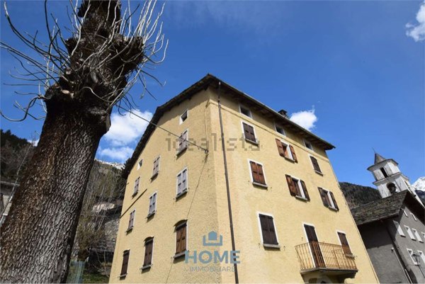casa indipendente in vendita a Campodolcino in zona Fraciscio