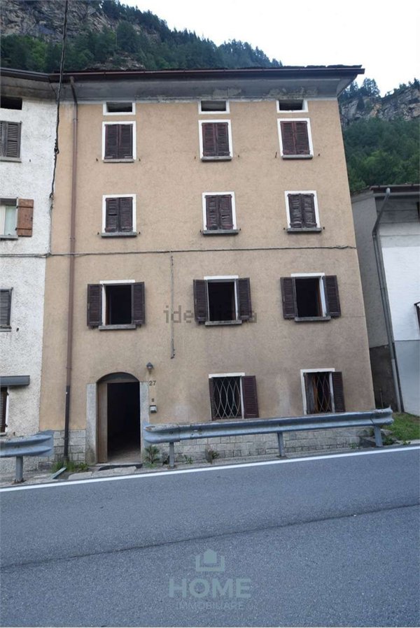 casa indipendente in vendita a Campodolcino in zona Pietra