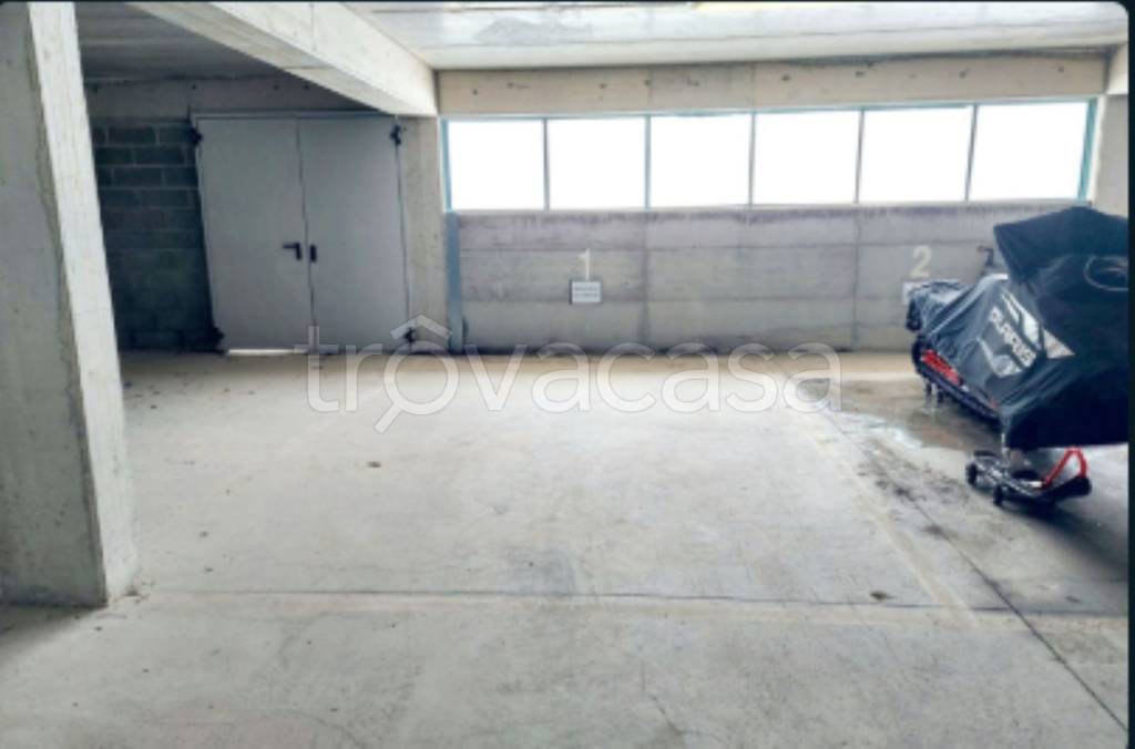 terreno edificabile in vendita a Campodolcino in zona Motta