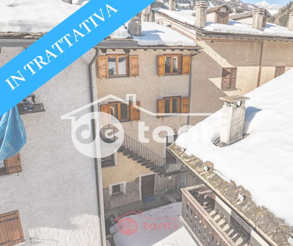 appartamento in vendita a Campodolcino in zona Corti