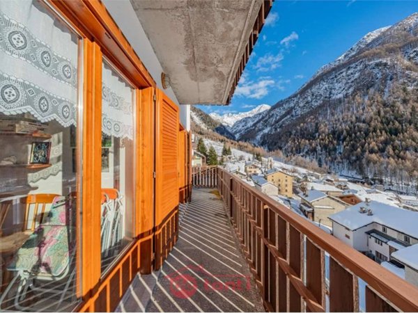 appartamento in vendita a Campodolcino in zona Fraciscio