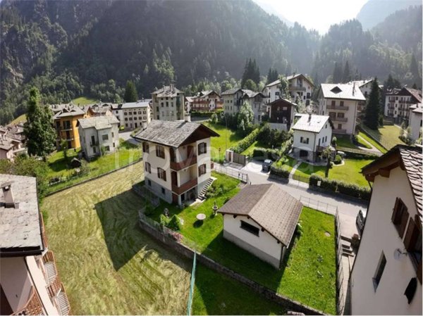 casa indipendente in vendita a Campodolcino