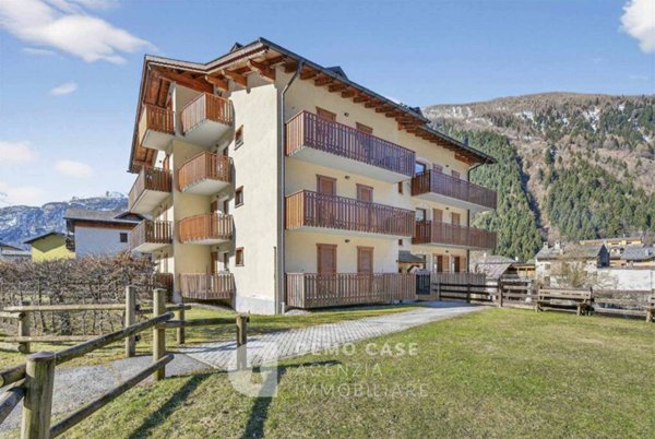 appartamento in vendita a Campodolcino in zona Corti