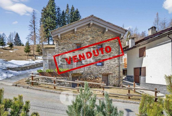 casa indipendente in vendita a Campodolcino in zona Pietra