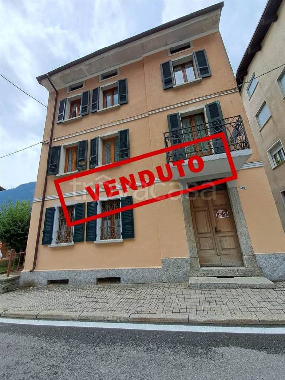 casa indipendente in vendita a Campodolcino in zona Prestone