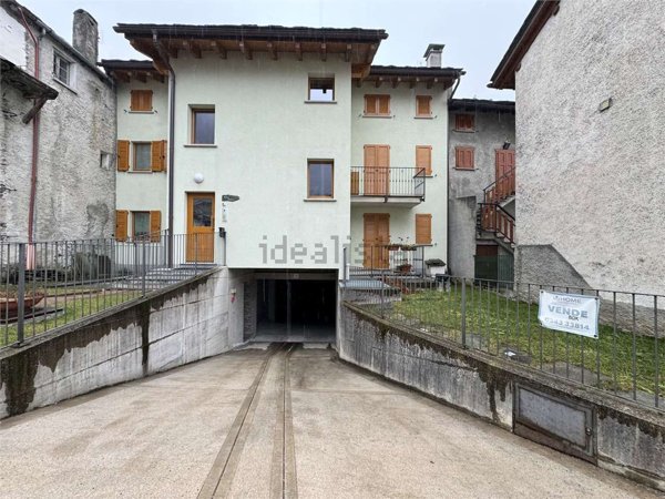 locale di sgombero in vendita a Campodolcino in zona Corti