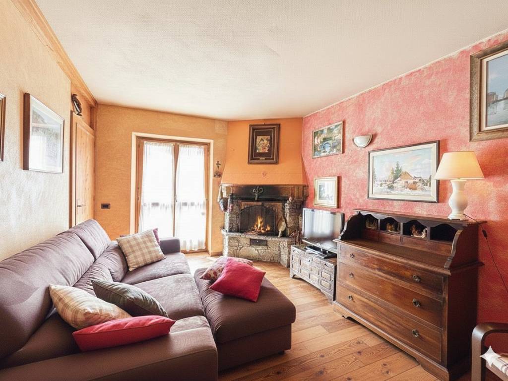 casa indipendente in vendita a Campodolcino in zona Motta