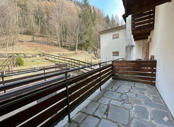 appartamento in vendita a Campodolcino in zona Pietra