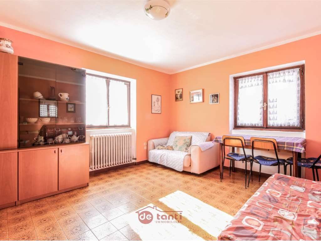 appartamento in vendita a Campodolcino in zona Pietra