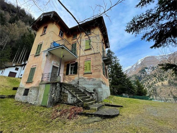 appartamento in vendita a Campodolcino in zona Motta