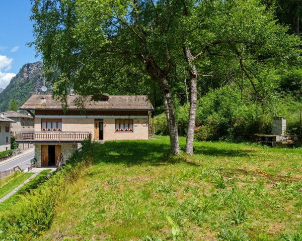 casa indipendente in vendita a Campodolcino in zona Motta