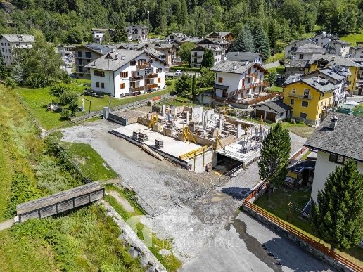 appartamento in vendita a Campodolcino in zona Corti