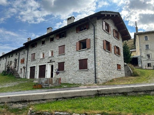 appartamento in vendita a Campodolcino in zona Motta