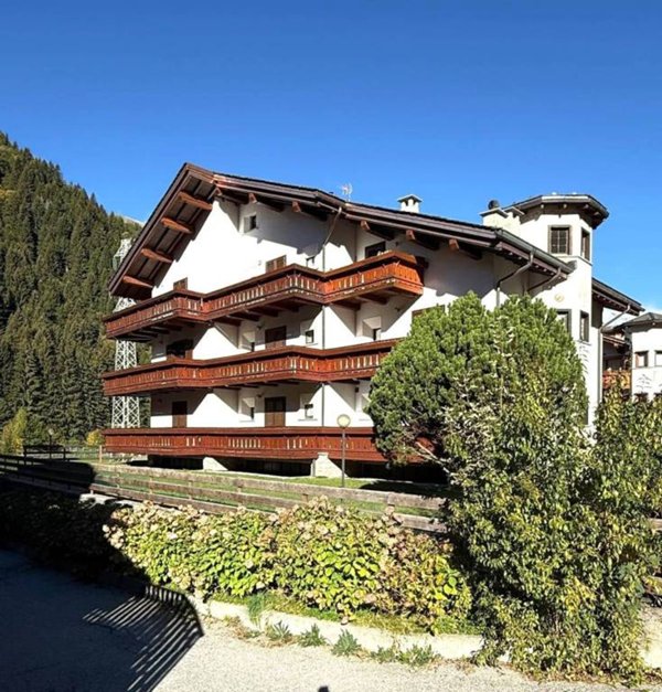 appartamento in vendita a Campodolcino in zona Corti