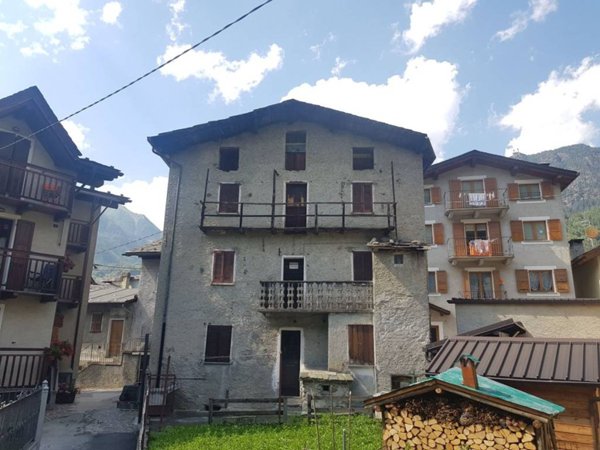 casa indipendente in vendita a Caspoggio