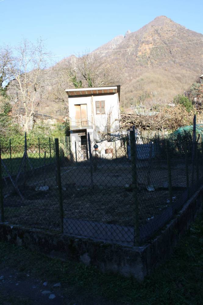 casa indipendente in vendita a Caspoggio