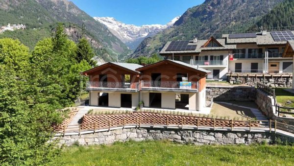 casa indipendente in vendita a Caspoggio
