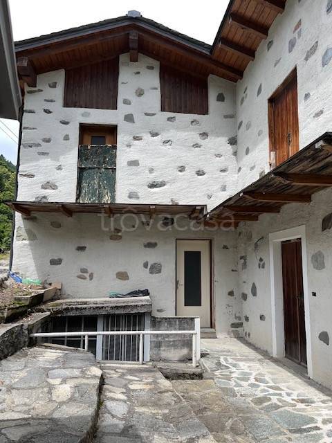 appartamento in vendita a Castello dell'Acqua