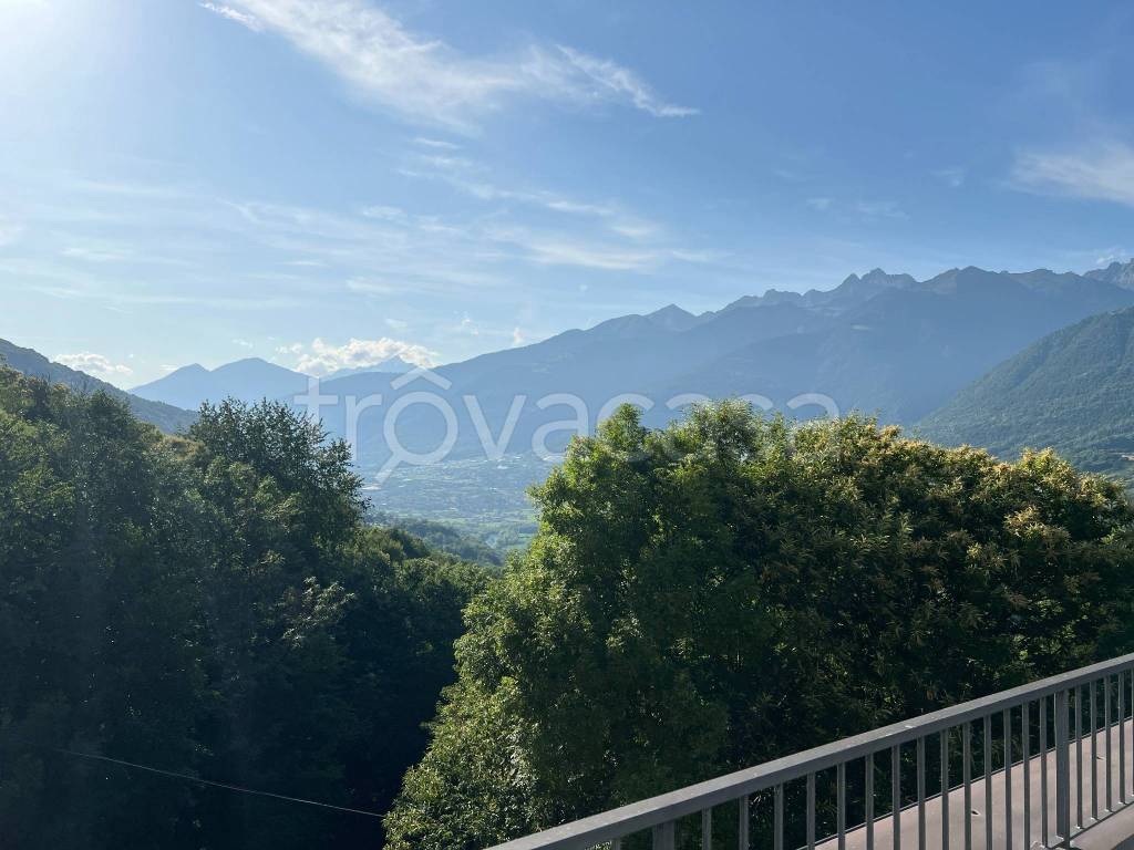 appartamento in vendita a Castello dell'Acqua