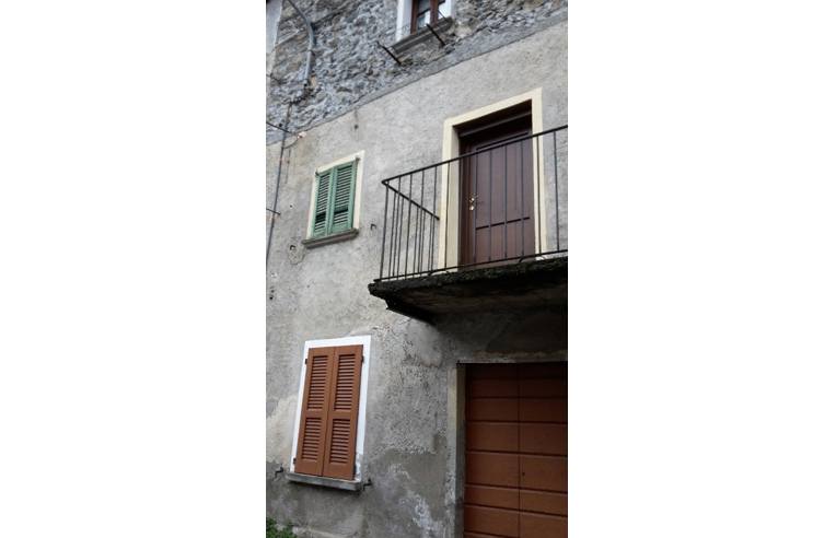 appartamento in vendita a Castello dell'Acqua