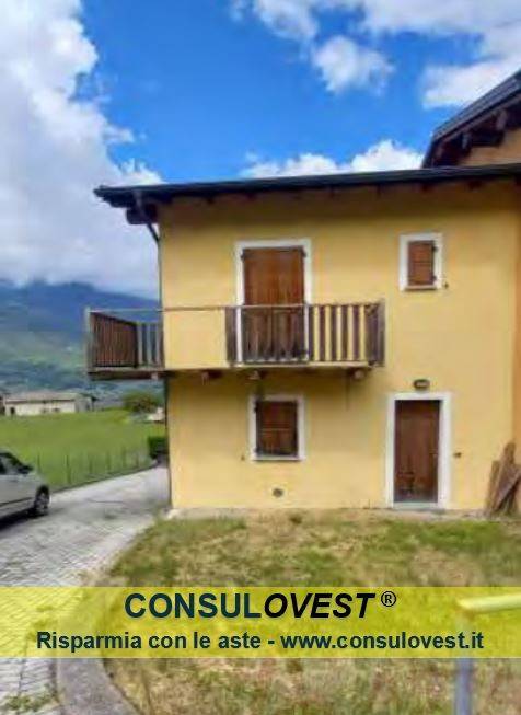 casa indipendente in vendita a Castello dell'Acqua
