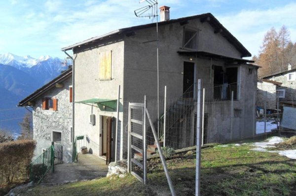 casa indipendente in vendita a Castione Andevenno