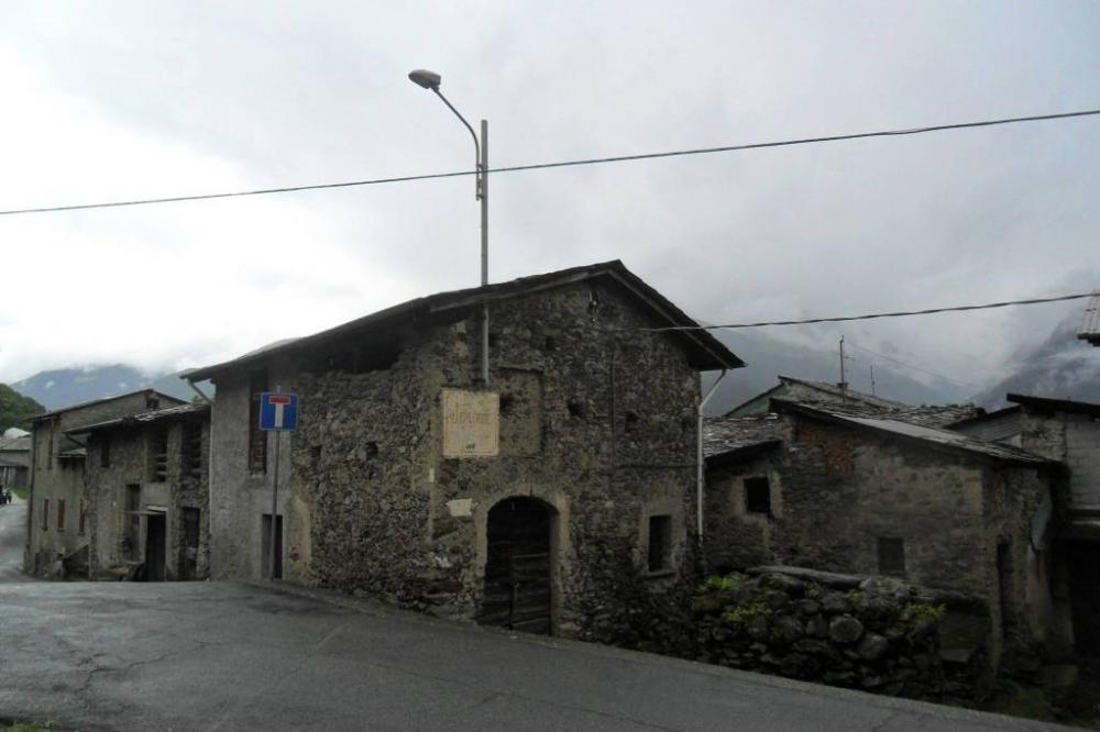 casa indipendente in vendita a Castione Andevenno