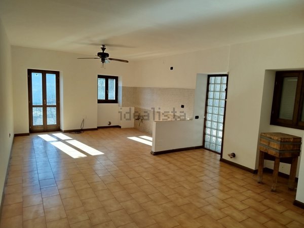 casa indipendente in vendita a Castione Andevenno